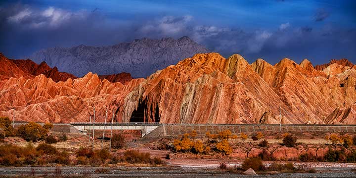 Tianshan mysterious Grand Canyon