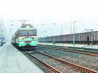 High-Speed Train from Guilin to Chengdu 2025