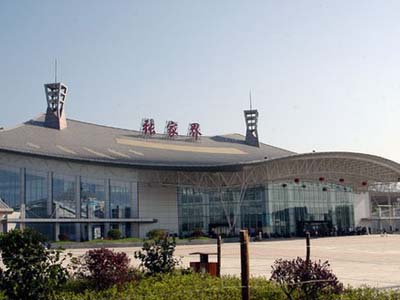 Guangzhou - Zhangjiajie High-Speed Trains 2025